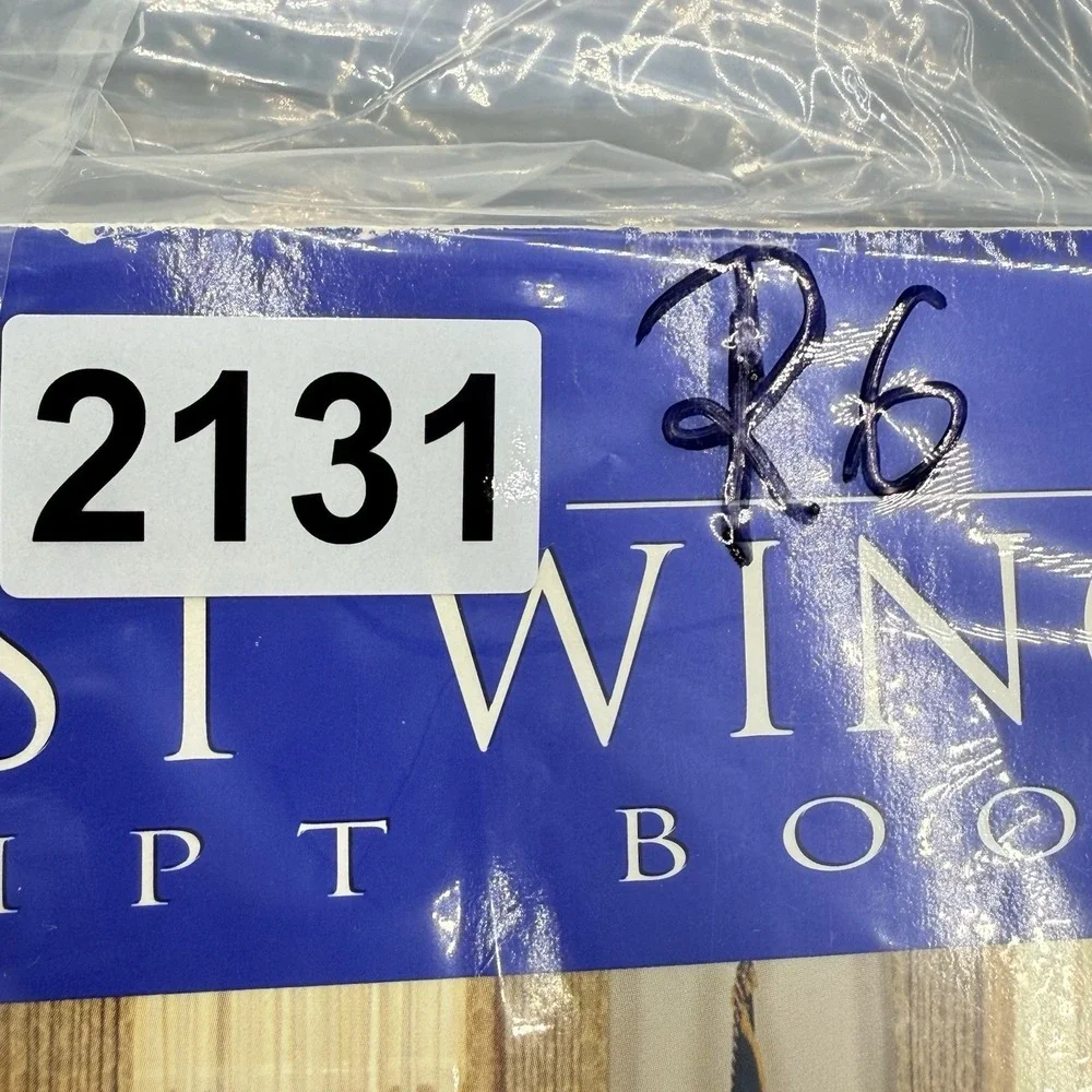 The‎ West Wing Script Book Aaron Sorkin 2002 1st Edition Paperback TV Scripts